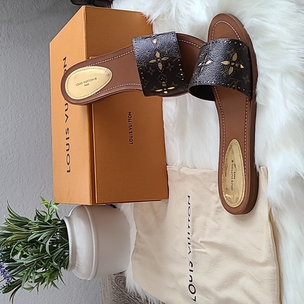 Louis Vuitton Lock It Flat Mule, size 38, color Gold